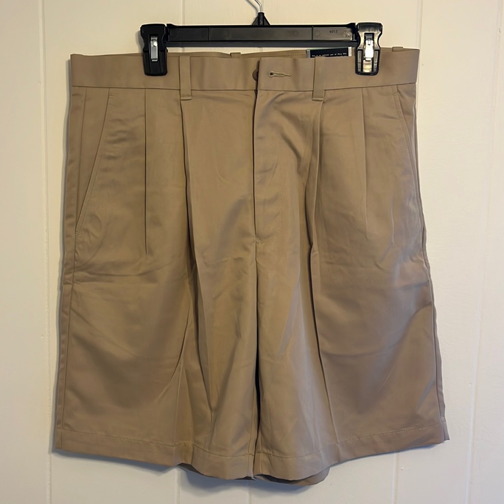 Perry Ellis Portfolio Casual Khaki shorts
